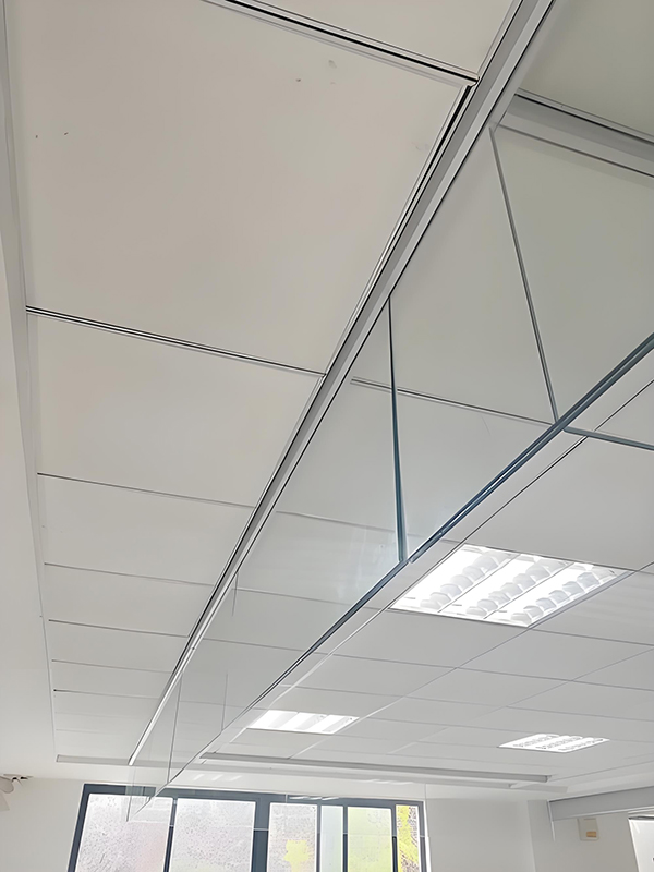 子长玻璃子长挡烟垂壁