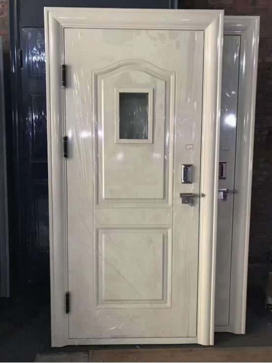 子长学校教室门