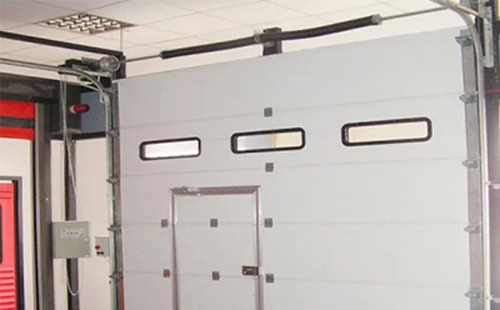 子长工业提升门的安装方法