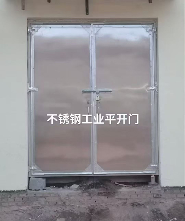 不锈钢子长工业平开门在现代工业场景中的应用实践